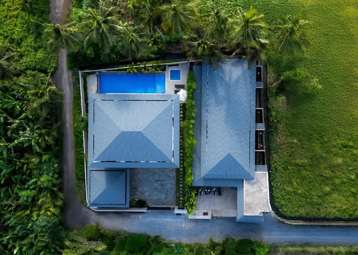 Himawari House